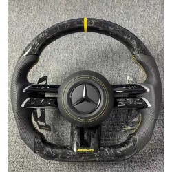 Волан Mercedes AMG – карбон и перфорирана кожа с жълта маркировка (2020–2023)