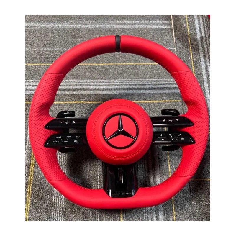 Волан Mercedes AMG – изцяло червен кожен дизайн (2019–2022)